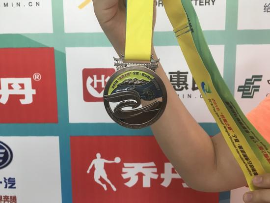 丝绸之路宁夏银川国际马拉松赛公布奖牌样式